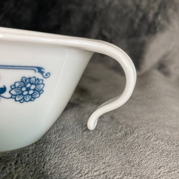 Vintage Corelle Old Town Blue Onion 4 Hook Handle Cups+Cream and Sugar Set - Picture 9 of 15